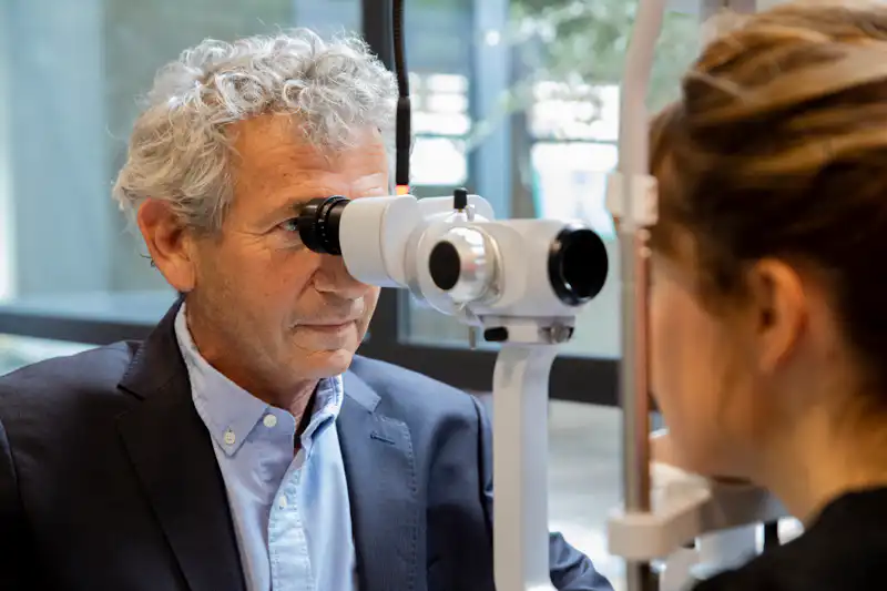 Docteur Pierre Levy et un patient