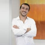Portrait du docteur Nicolas PLASSE vue de face bras croisés.