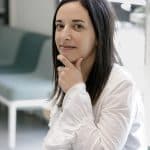 Portrait du docteur Pauline PLASSE vue de trois quarts.